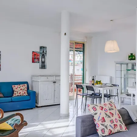 Lejlighed Penthouse Market 700m From Sea - Happy